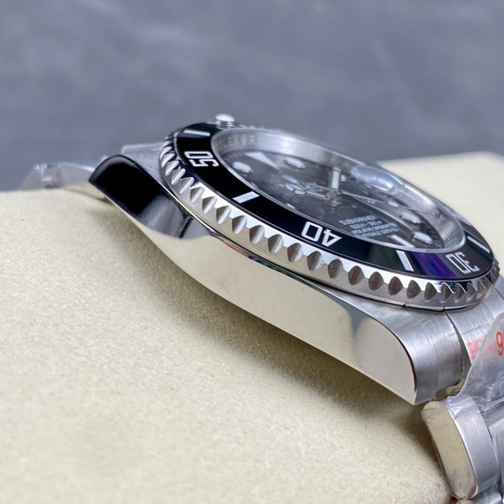 Rolex Submariner Date