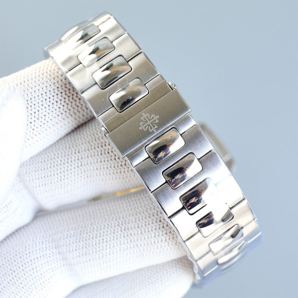 Patek Philippe Nautilus 5711/1A